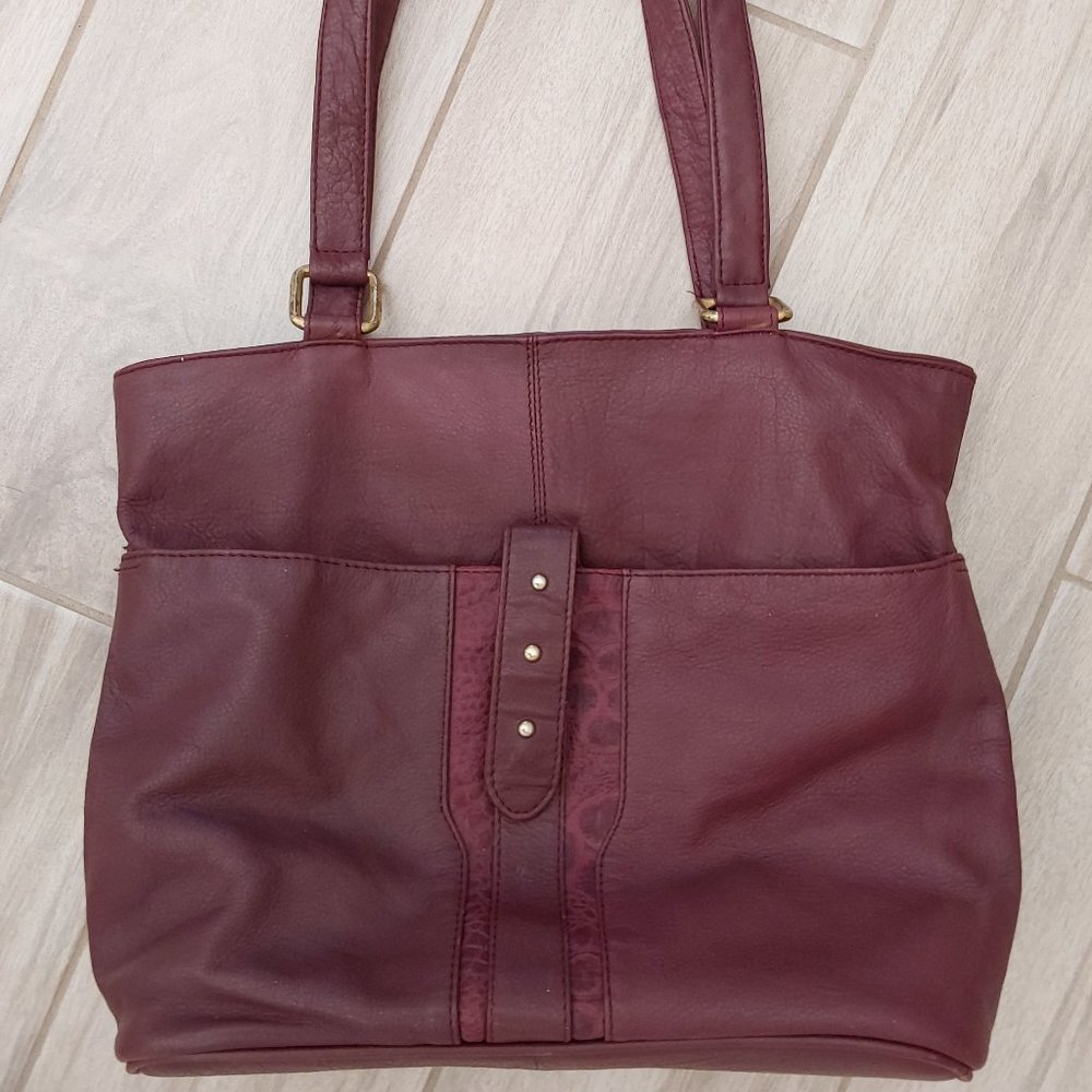 Great American Leather Works Wine Red Leather Shoulder Satchel Handbag.
